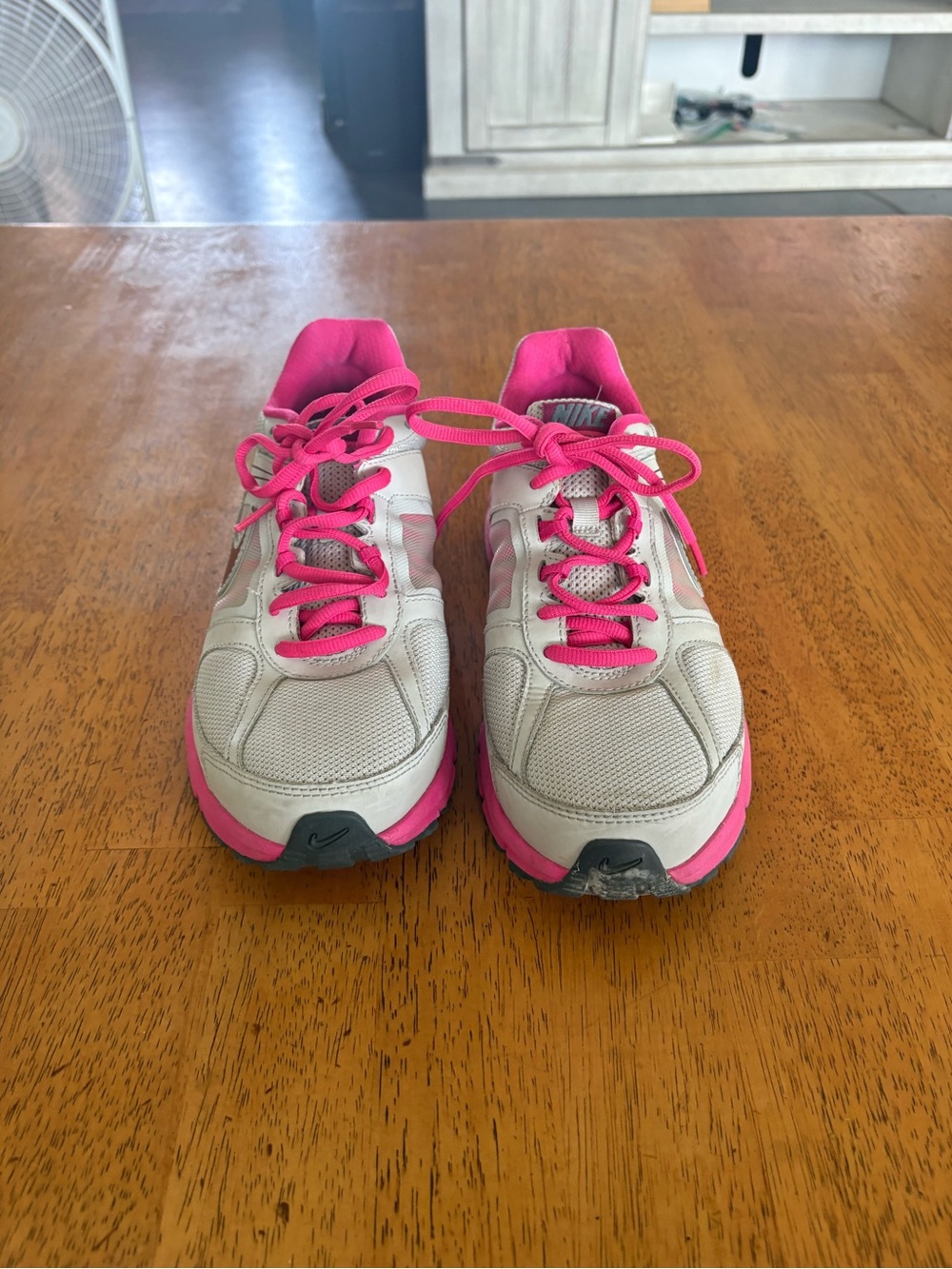 Nike shoes - Picture 5 of 11